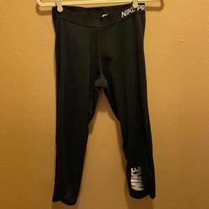 Nike Pro Capri leggings